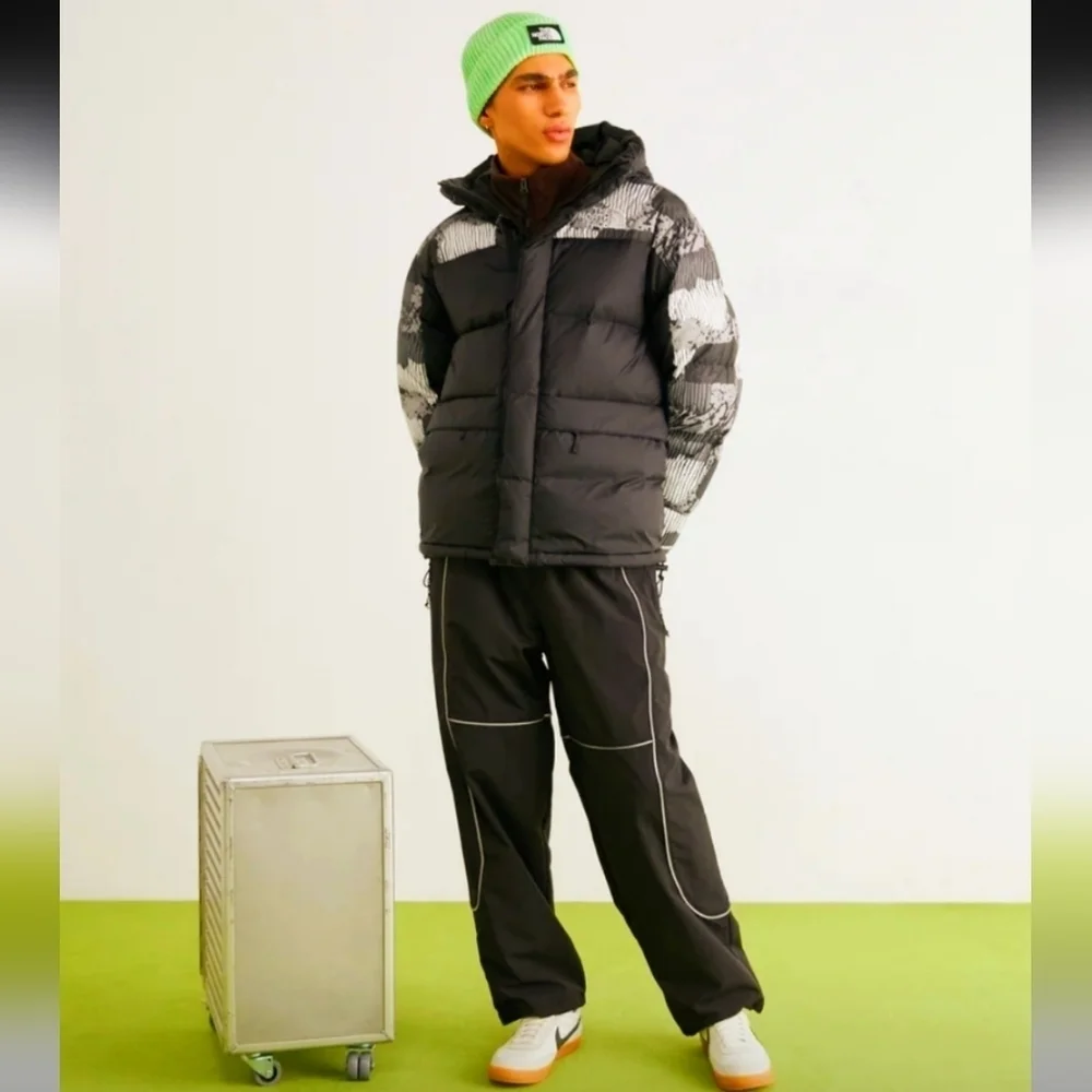 The North Face Men's Dock Worker Recycled Beanie Chlorophyll Green winter hat